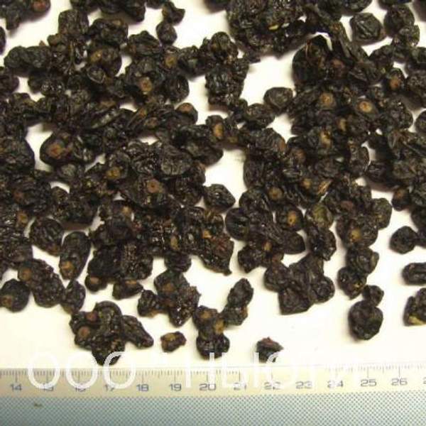 Черная смородина сушеная целая ягода