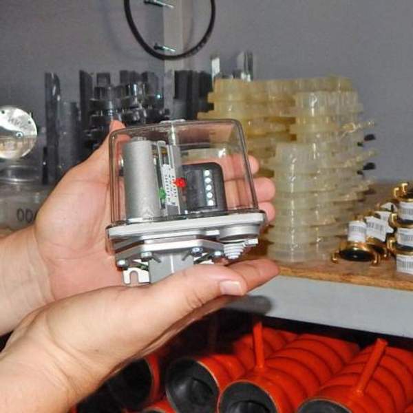 Датчик давления 022-4 Бар, 3/8