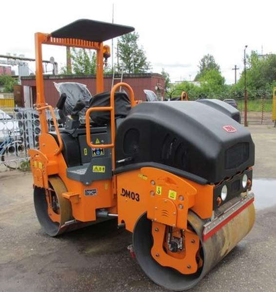 DM-03 Вибрационный тротуарный каток