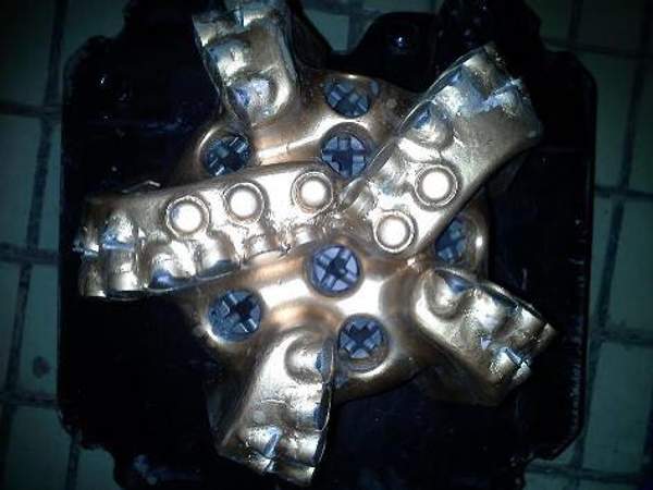 Долото PDC 8 11/16(220.7mm)