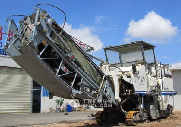 Дорожная фреза ZOOMLION BG2000