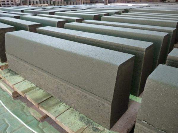 Дорожный борт 100х30х15 вибропрессованные