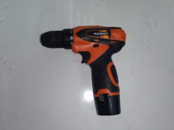 Дрель-шуруповерт аккумуляторная PATRIOT THE ONE BR 114Li, две батареи Li-Ion, 1,3 Ah, 12V, кейс¶