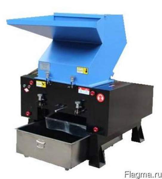 Дробилка XFS 600 для жестких и условно жестких полимеров