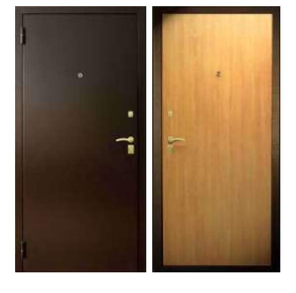 Дверь УЮТ П9К9 трехконтурная