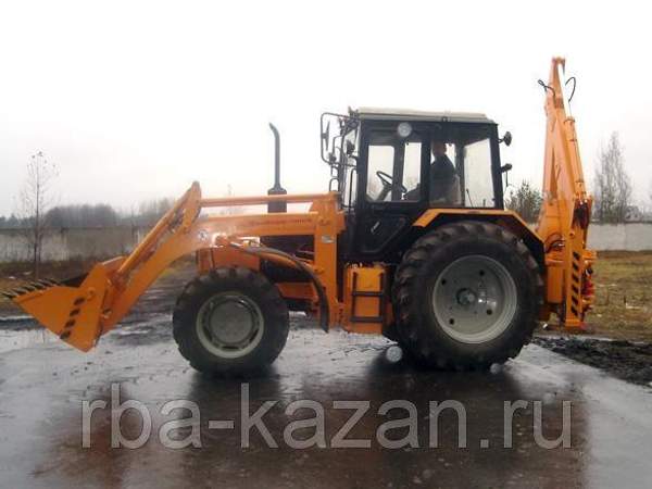 Экскаватор-погрузчик Амкодор 702 ЕМ шасси Беларус-92П