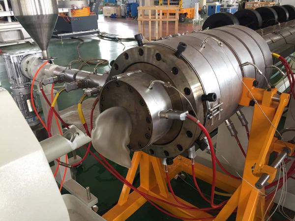 Экструзионная линия для производства ПЭ труб для газоснабжения