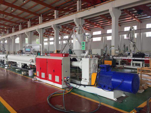 Экструзионная машина для трехслойных ПЭ труб