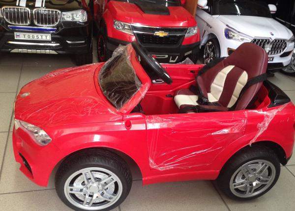 Электромобиль BMW O006OO VIP с дистанционным управлением.