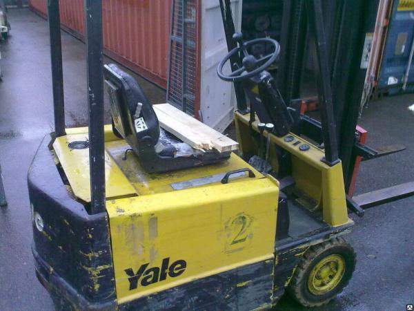 Электропогрузчик YALE ERP15RCL 1.5 т
