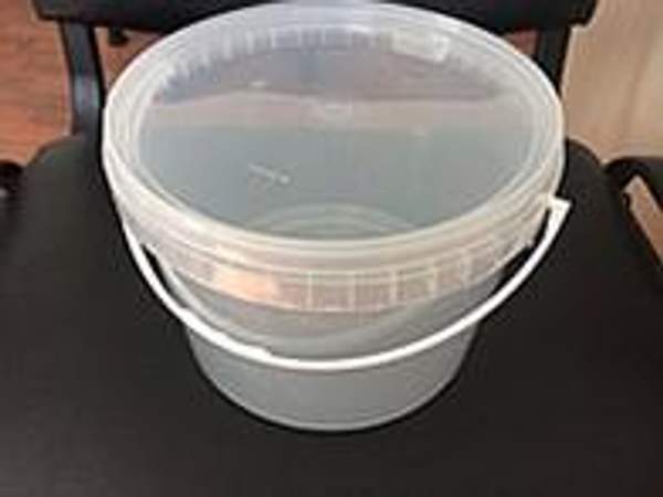 Емкость пластиковая с ручкой (ведро)