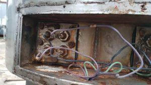 Емкости нержавеющие, объем — 0,13 куб.м., рубашка, термос, электрический нагрев