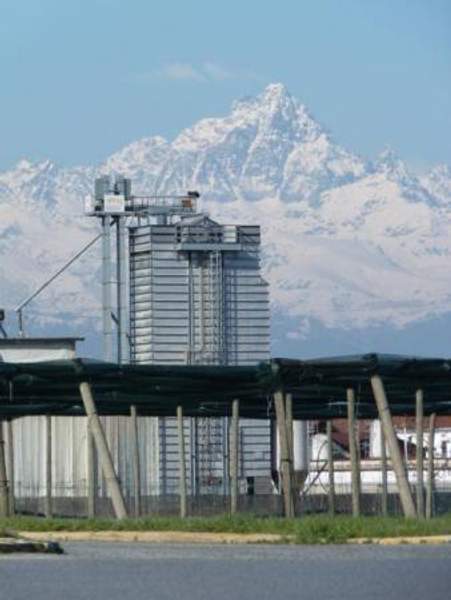 Энергосберегающая зерносушилка Strahl модель 4000 FR