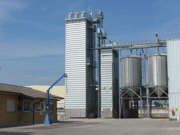 Энергосберегающая зерносушилка Strahl модель 9000 FR