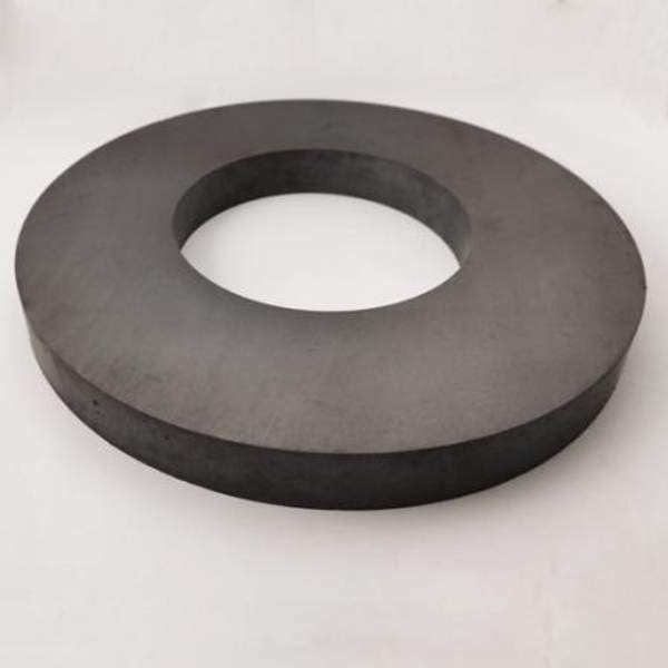 Ферритовый магнит кольцо 220x109x22 мм