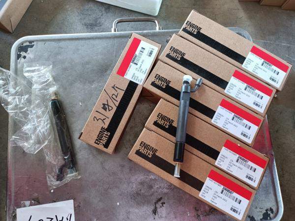 Форсунка резьба (12мм.) Cummins C8.3