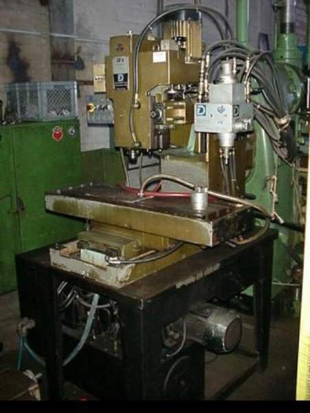 Фрезерно-расточный станок DUPLOMATIC SAF 10