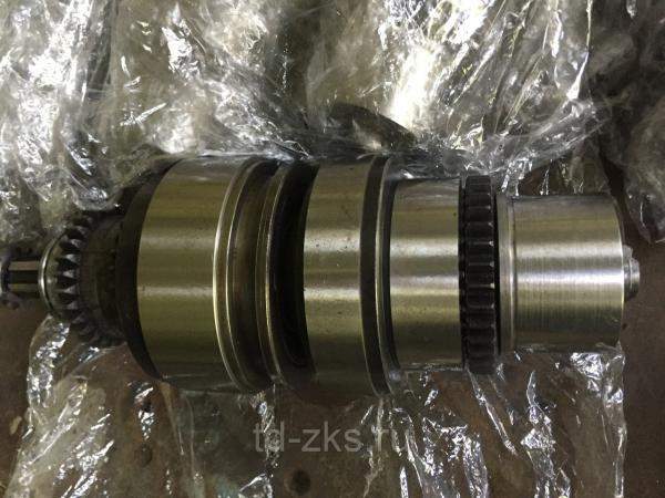 Фрикционный вал в сборе 2М55 производства Одесского завода радиально-сверлильных станков 2М55.50.15.000