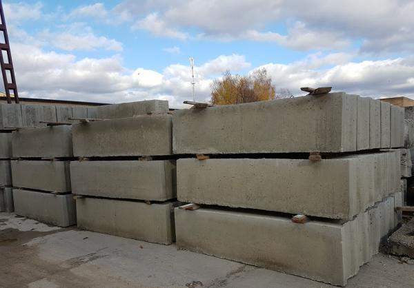 Фундаментный блок ФБС 9.3.6т