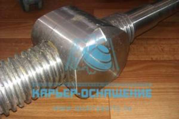 Гайка специальная правая 481680003500 щековой дробилки СМ-741