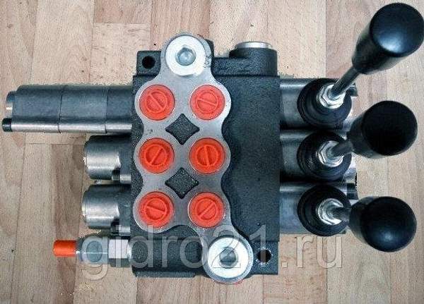 Гидрораспределитель 3Р-40 с плавающим положением одного золотника