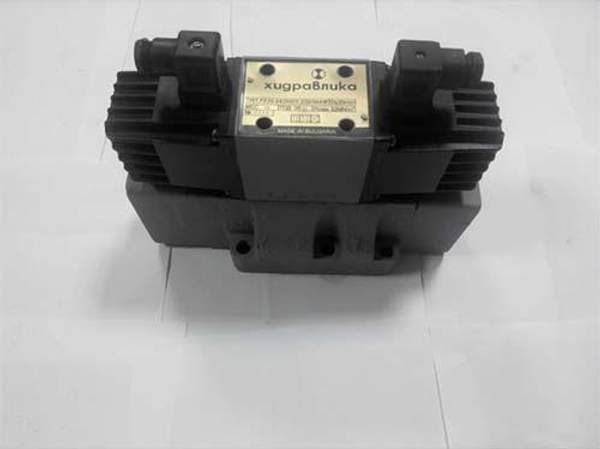 Гидрораспределитель FWH-06-3C4