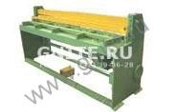 Гильотина (гильотинные ножницы) с пневмоприводом