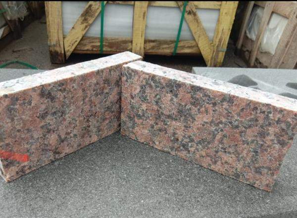 Гранитная брусчатка 200х100х30 Мапл Рэд