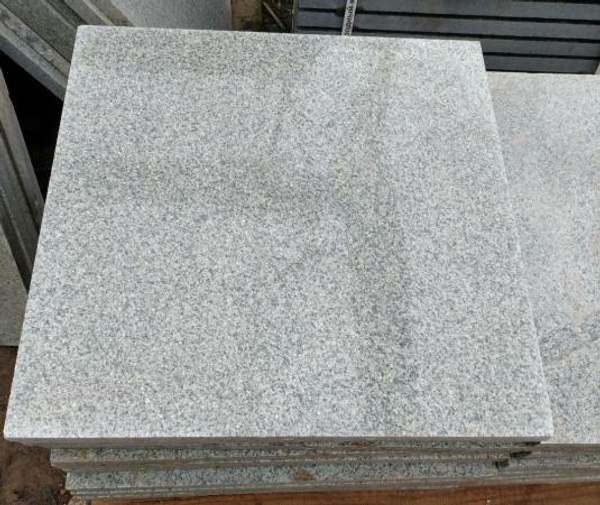 Гранитная плита полировка 600×600×20 Мансуровский гранит