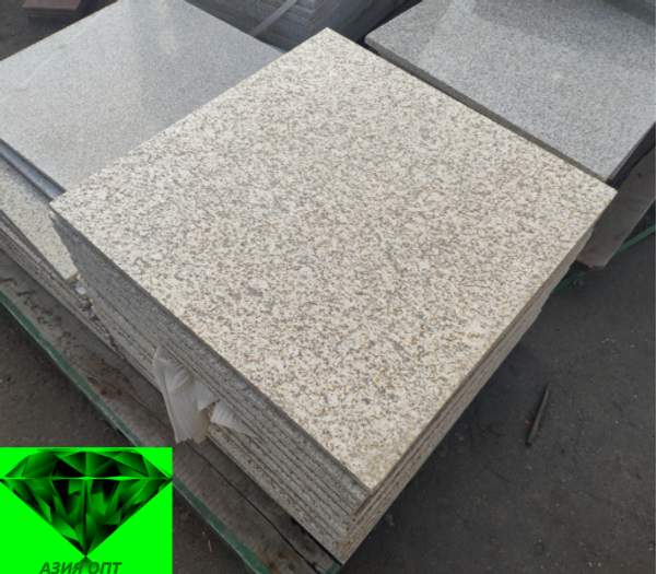 Гранитная плитка Елоу Руст 600х600х20. Гранит жёлтый.