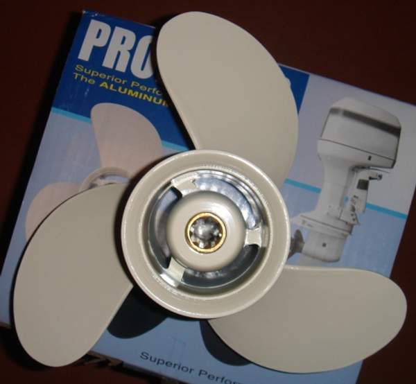 Гребной винт Yamaha 9.9, 15 л.с. 3х9-1/4х9 J