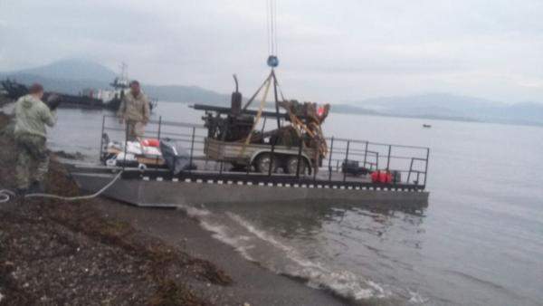 Грузовой понтонный катамаран для рыбалки, чартера, туристический во Владивостоке