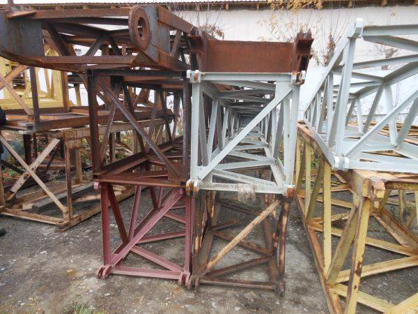 Гусек жесткий крана МКГ-25БР в сборе