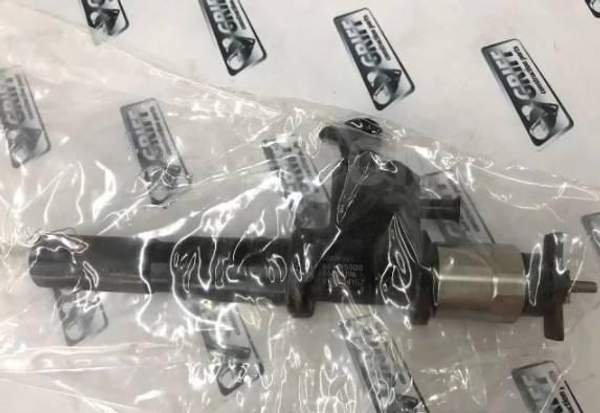 Hitachi форсунки zx450- 3 (Восстановленные)