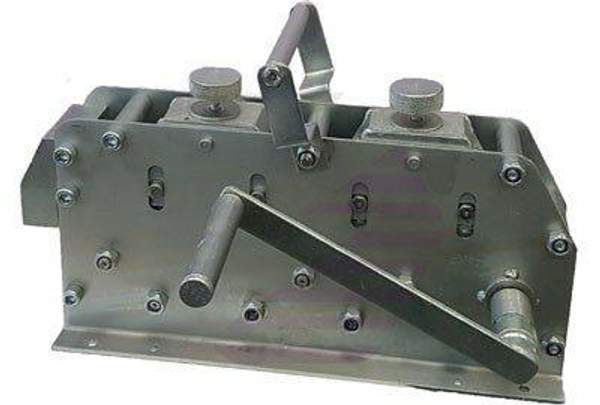 Инструмент для выравнивания полосы и прута РМА-40-6-8