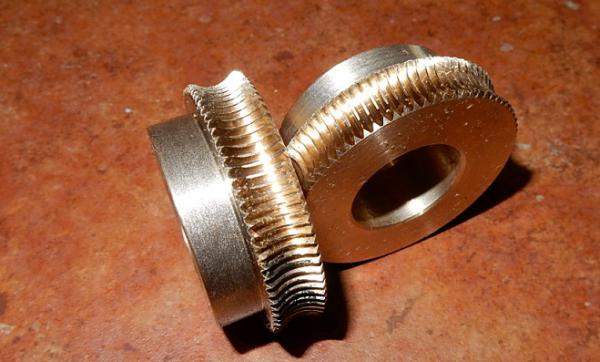 Изготовление шестерен в Санкт-Петербурге, зубчатые рейки. Мехобработка.