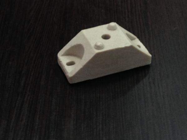 Изолятор керамический