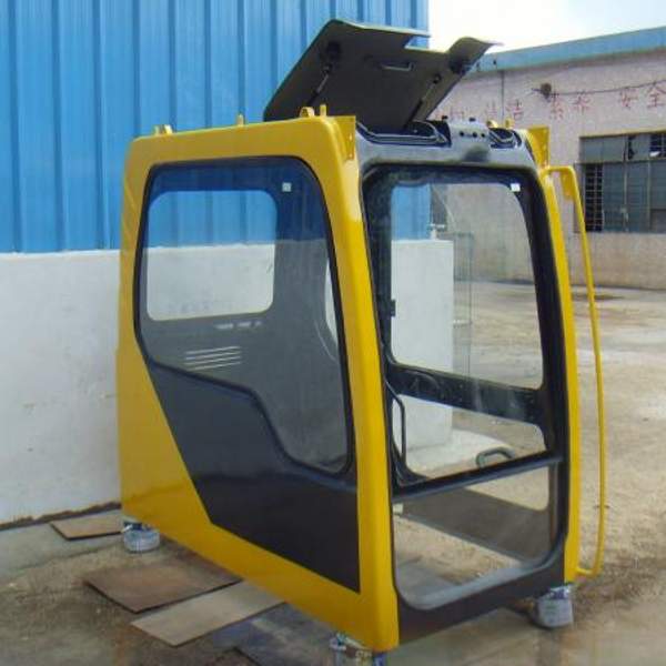 Кабина водителя экскаватора Volvo EC210 в сборе