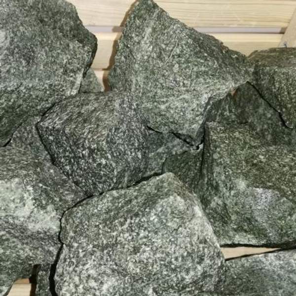 Камень жадеит колотый Урал