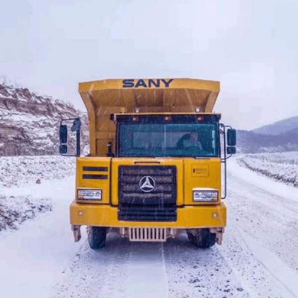 Карьерный самосвал SANY SKT90S