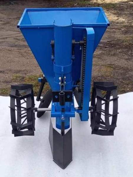 Картофелесажалка КС01-01 к мотоблоку