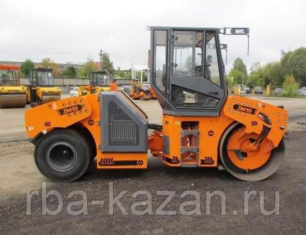 Каток дорожный комбинированный вибрационный самоходный DM-10-VC