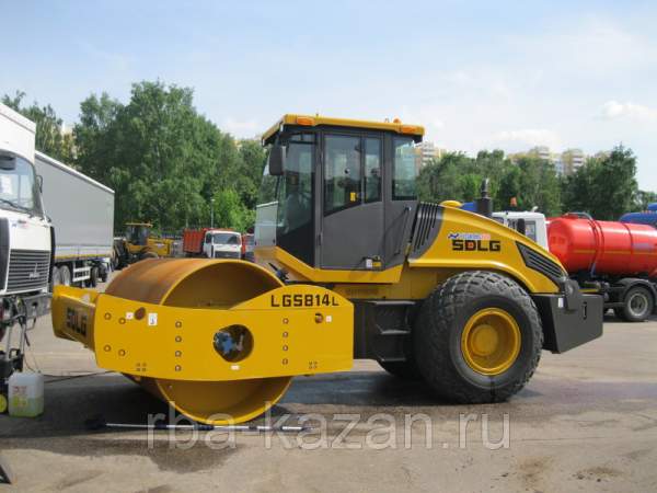 Каток дорожный вибрационный SDLG S 814 L