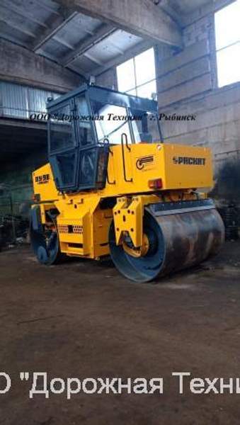 Каток ДУ-98 асфальтовый 2002 г.в. с механизмом обрезки кромки асфальта