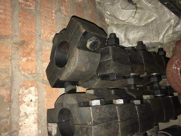 Хомут штока в сборе буровго насоса F-1600