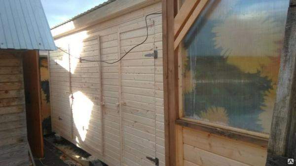 Хозблок с душем и туалетом совмещенный для дачи 4*1,5 метра