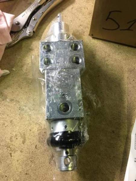 Клапан гидравлический распределитель управления опорами лапами для КМУ PM FERRARI HYVA Италия