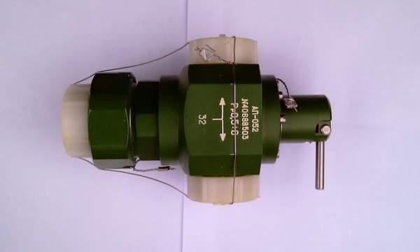Клапан предохранительный АП-052