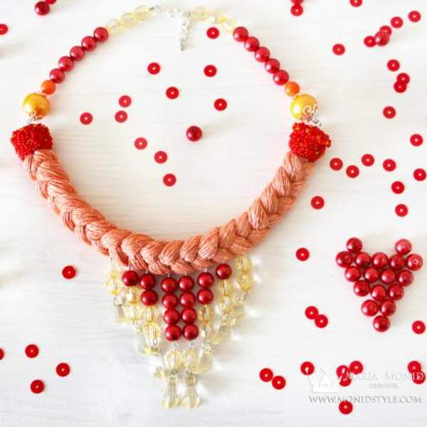 Колье "Autumn berries" ручной работы от Maria Monid