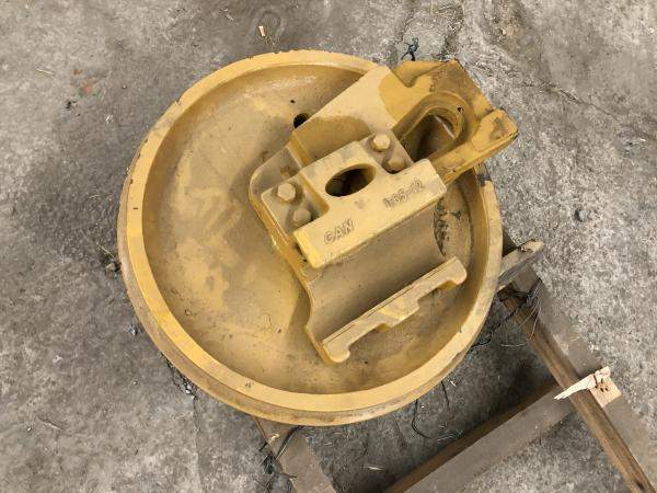 Колесо натяжное 14X-30-00110 Komatsu D65